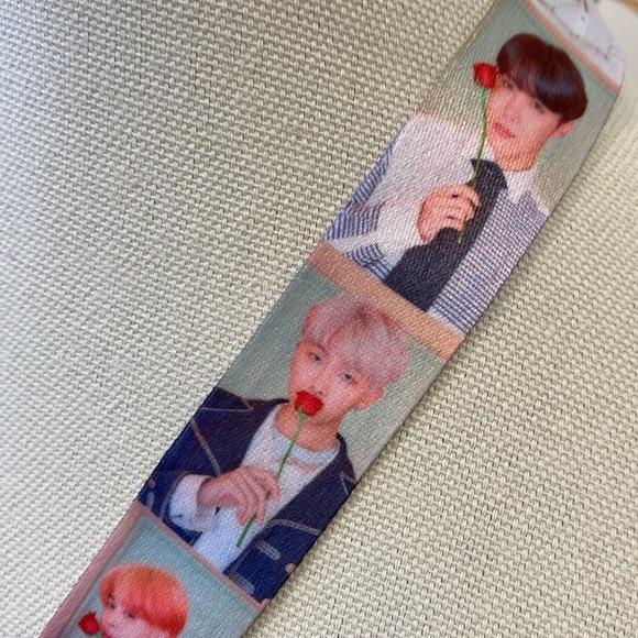 BTS Boy Band Map of the Soul Concert Tour Phone Lanyard - Picture 4 of 9